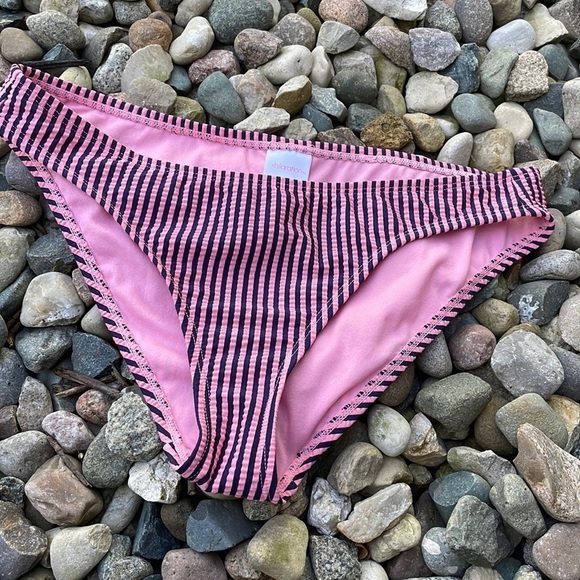 Bikini Swim Bottoms‎ Bundle (3) - Picture 2 of 13